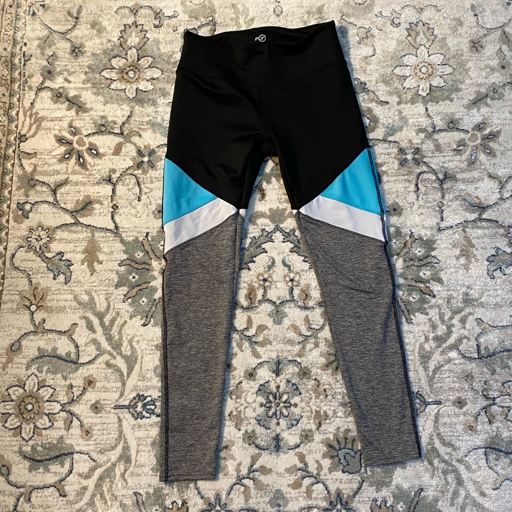 Flywheel Leggings — Aqua/Grey/Black/White